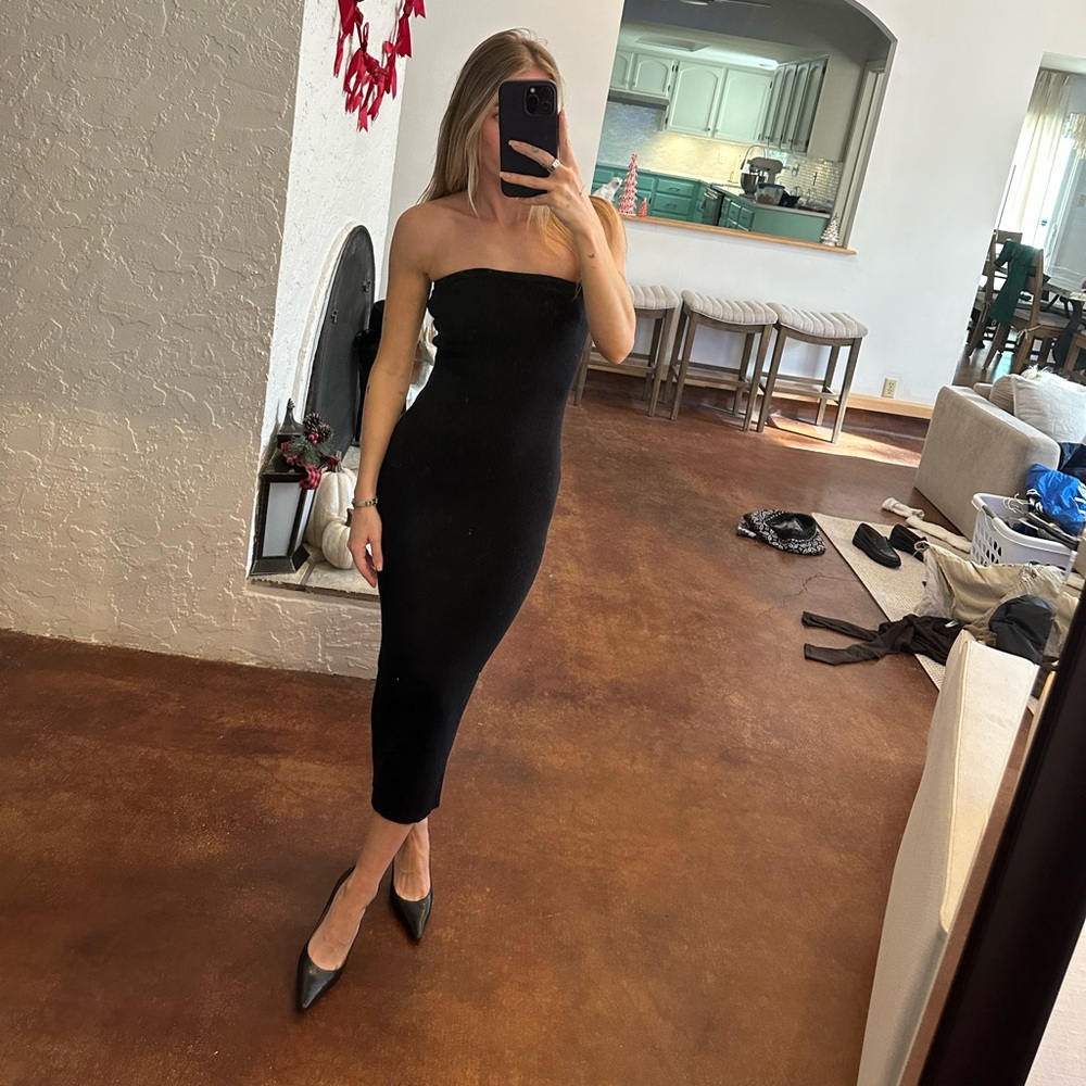 Rumored Black Strapless Dress